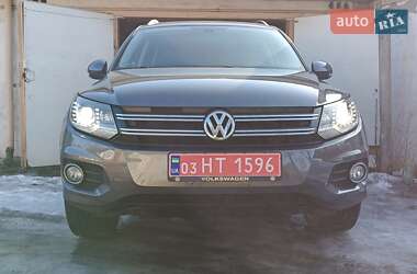 Внедорожник / Кроссовер Volkswagen Tiguan 2016 в Желтых Водах