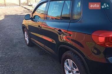 Позашляховик / Кросовер Volkswagen Tiguan 2016 в Львові
