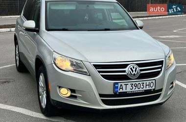 Позашляховик / Кросовер Volkswagen Tiguan 2009 в Запоріжжі