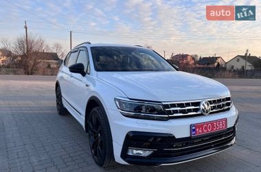 Внедорожник / Кроссовер Volkswagen Tiguan 2020 в Львове
