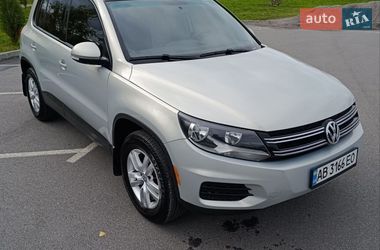 Позашляховик / Кросовер Volkswagen Tiguan 2012 в Хмільнику