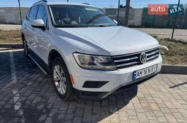 Внедорожник / Кроссовер Volkswagen Tiguan 2018 в Звягеле