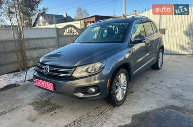 Внедорожник / Кроссовер Volkswagen Tiguan 2015 в Ровно