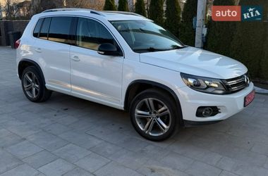 Позашляховик / Кросовер Volkswagen Tiguan 2016 в Яворові