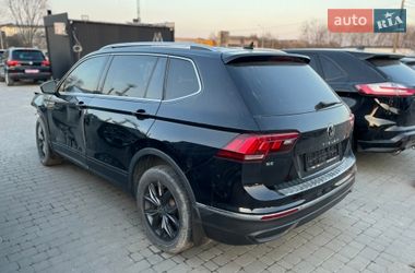 Внедорожник / Кроссовер Volkswagen Tiguan 2022 в Львове