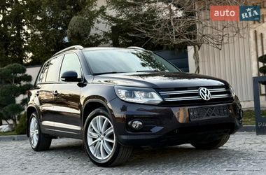 Внедорожник / Кроссовер Volkswagen Tiguan 2015 в Львове