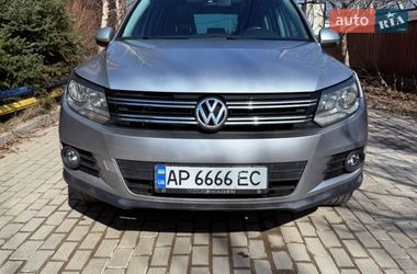Внедорожник / Кроссовер Volkswagen Tiguan 2015 в Кропивницком