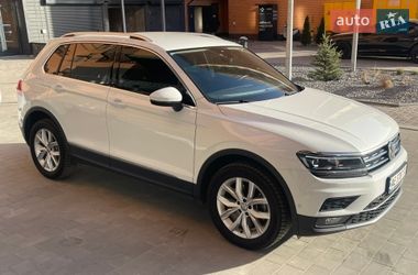 Внедорожник / Кроссовер Volkswagen Tiguan 2020 в Днепре