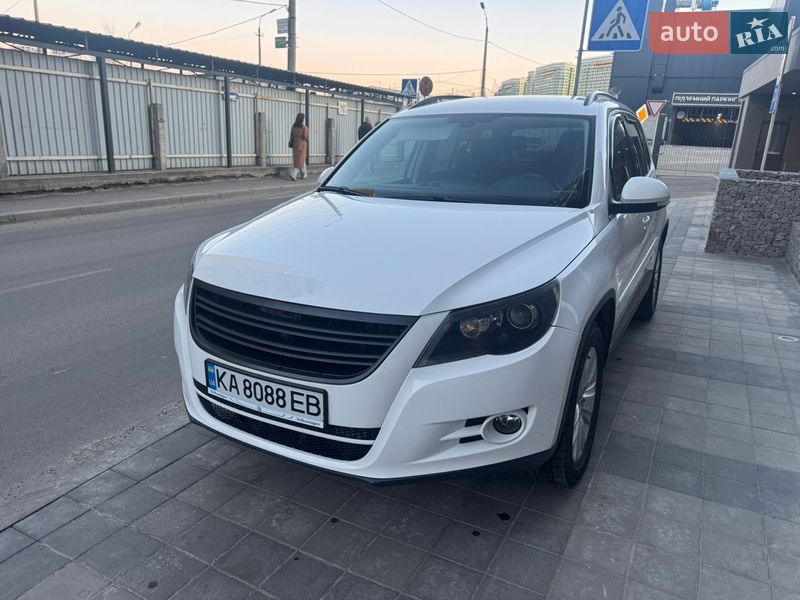 Volkswagen Tiguan 2011