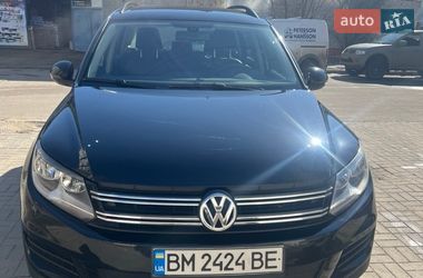 Внедорожник / Кроссовер Volkswagen Tiguan 2015 в Ирпене