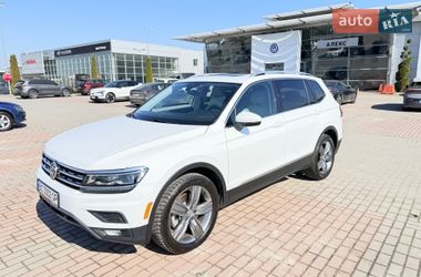 Внедорожник / Кроссовер Volkswagen Tiguan 2018 в Львове