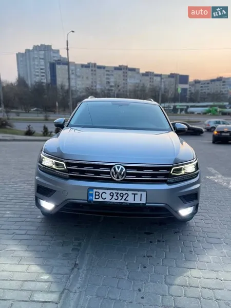 Volkswagen Tiguan 2018 VIN WVGZZZ5NZKW309781 фото оголошення 17 з 53