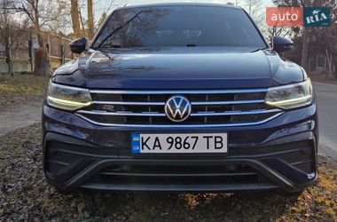 Внедорожник / Кроссовер Volkswagen Tiguan 2023 в Киеве