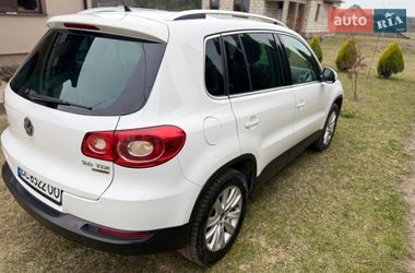 Внедорожник / Кроссовер Volkswagen Tiguan 2011 в Львове