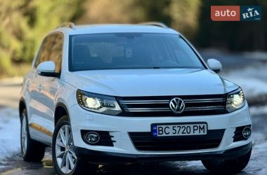 Внедорожник / Кроссовер Volkswagen Tiguan 2015 в Межгорье