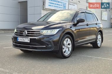 Позашляховик / Кросовер Volkswagen Tiguan 2021 в Києві