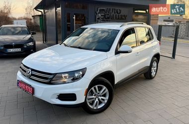 Внедорожник / Кроссовер Volkswagen Tiguan 2017 в Ровно