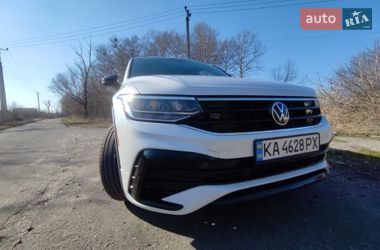Внедорожник / Кроссовер Volkswagen Tiguan 2022 в Киеве