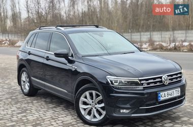 Внедорожник / Кроссовер Volkswagen Tiguan 2019 в Погребах