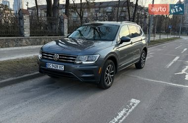 Позашляховик / Кросовер Volkswagen Tiguan 2021 в Києві