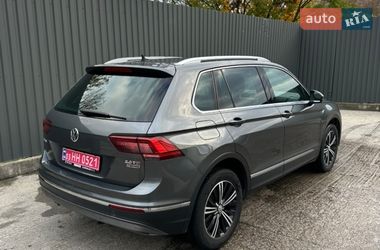 Внедорожник / Кроссовер Volkswagen Tiguan 2017 в Тернополе