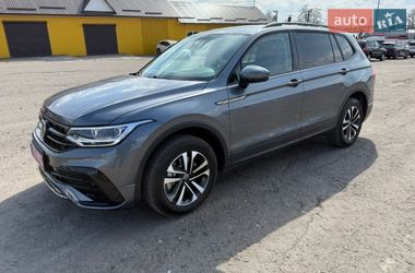 Позашляховик / Кросовер Volkswagen Tiguan 2021 в Рівному
