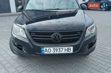 Внедорожник / Кроссовер Volkswagen Tiguan 2009 в Хусте