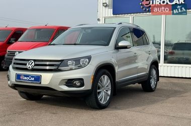 Позашляховик / Кросовер Volkswagen Tiguan 2015 в Києві