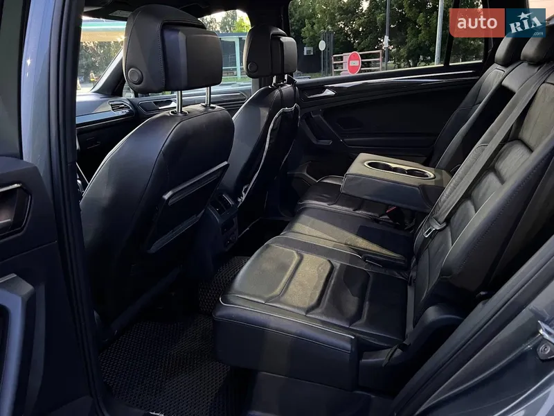 Volkswagen Tiguan 2018 VIN WVGZZZ5NZJM123670 фото оголошення 17 з 61