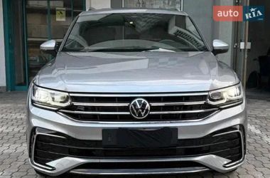 Внедорожник / Кроссовер Volkswagen Tiguan 2022 в Киеве