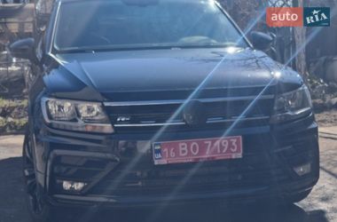 Позашляховик / Кросовер Volkswagen Tiguan 2021 в Києві