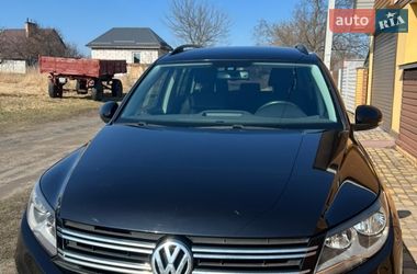 Позашляховик / Кросовер Volkswagen Tiguan 2016 в Чернігові
