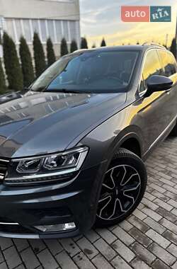 Внедорожник / Кроссовер Volkswagen Tiguan 2016 в Тернополе