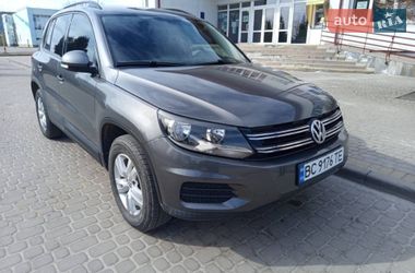 Позашляховик / Кросовер Volkswagen Tiguan 2017 в Львові