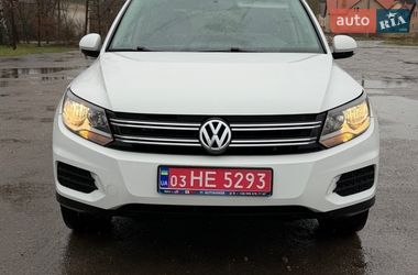 Позашляховик / Кросовер Volkswagen Tiguan 2017 в Львові