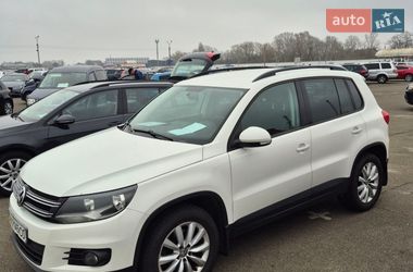 Внедорожник / Кроссовер Volkswagen Tiguan 2016 в Киеве
