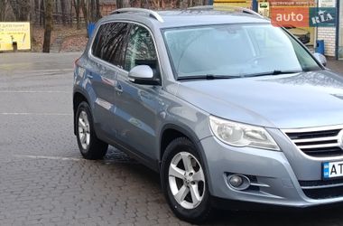 Позашляховик / Кросовер Volkswagen Tiguan 2009 в Долині