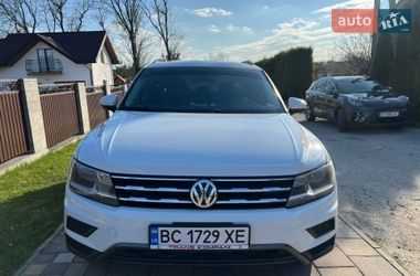 Внедорожник / Кроссовер Volkswagen Tiguan 2019 в Львове