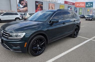 Внедорожник / Кроссовер Volkswagen Tiguan 2019 в Николаеве