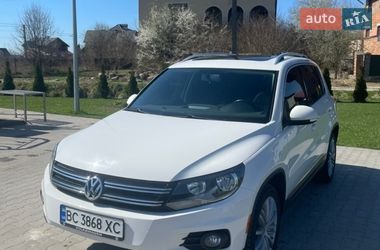 Внедорожник / Кроссовер Volkswagen Tiguan 2011 в Оброшином