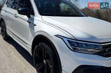 Позашляховик / Кросовер Volkswagen Tiguan 2022 в Києві