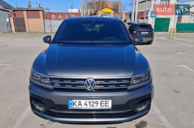 Позашляховик / Кросовер Volkswagen Tiguan 2017 в Ірпені