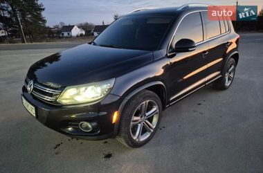 Внедорожник / Кроссовер Volkswagen Tiguan 2016 в Львове