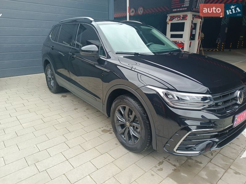 Volkswagen Tiguan 2024