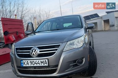 Внедорожник / Кроссовер Volkswagen Tiguan 2011 в Смеле