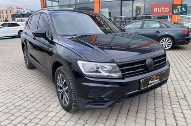 Внедорожник / Кроссовер Volkswagen Tiguan 2017 в Львове