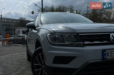 Позашляховик / Кросовер Volkswagen Tiguan 2018 в Дніпрі