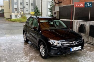 Внедорожник / Кроссовер Volkswagen Tiguan 2016 в Львове