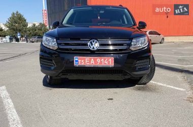 Позашляховик / Кросовер Volkswagen Tiguan 2017 в Одесі