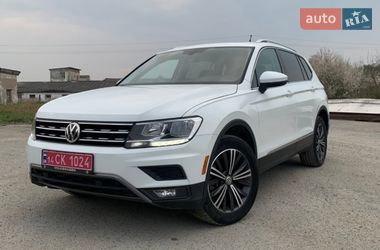Внедорожник / Кроссовер Volkswagen Tiguan 2018 в Львове